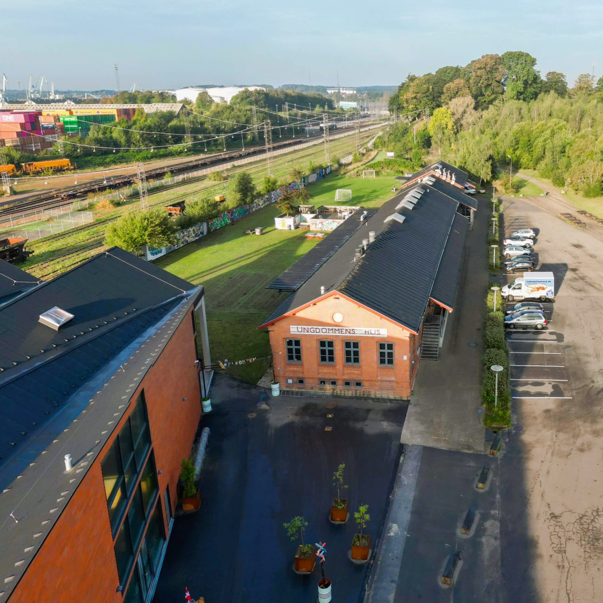 Ungdommens Hus fra luften